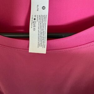 Lululemon top